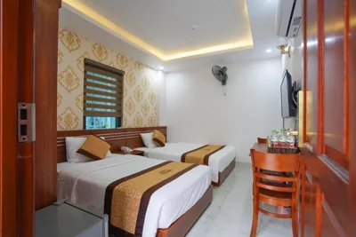 Twin Room — TiGon Hotel